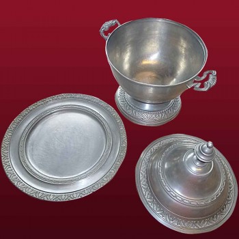 Soup-broth and its XVIII century pewter plate
