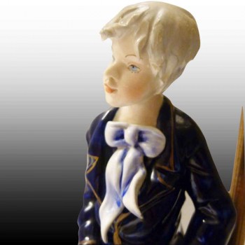 Lampada romantica di porcellana di Capodimonte finemente lavorata nelloggetto finestra di vendita al dettaglio