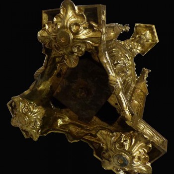 Velas de las espadas de bronce del siglo XIX dore gotico