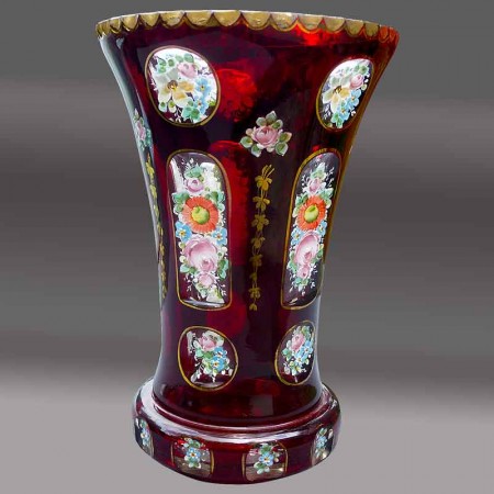 Böhmische Vase mit Moser-Dekoration XIX. Jahrhundert