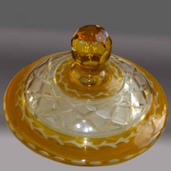 Bonbonnière cristal de Bohême ambre