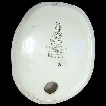 Beeldje Royal Doulton Monnik Tuck HN2143