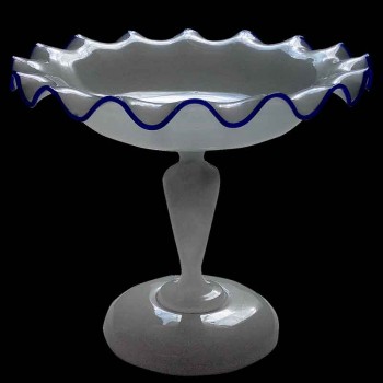 Seifenartiger Opalglasbecher von Karl X.