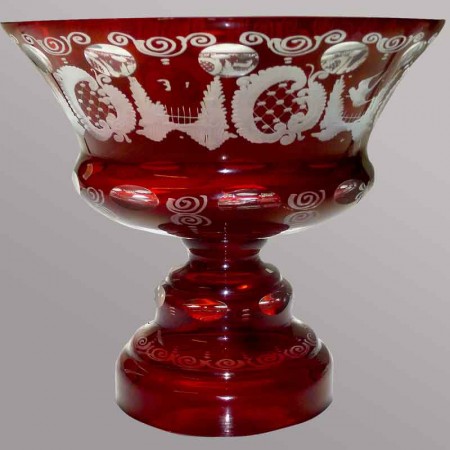 Bohemian crystal cup engraved XXth century