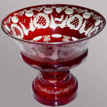 Coupe sur pied en cristal de Bohême rubis