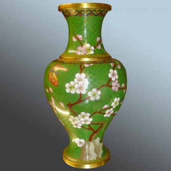 Pareja de jarrones de bronce esmaltado cloisonné
