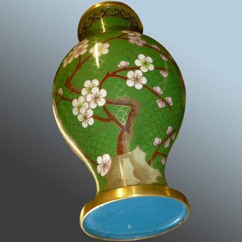 Coppia di vasi in bronzo smaltati cloisonné