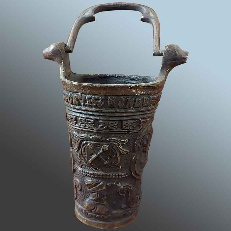 bronze médiéval XVIème siècle authentique (pas copie) haute époque