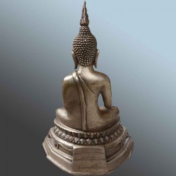 Escultura de bronce de Buda tailandés