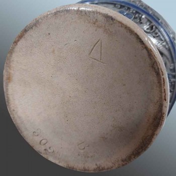 Krug aus Westerwold-Sandstein Ende des 19. Jahrhunderts