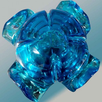Plato pequeño de cristal de Murano azul vintage con forma de corola.