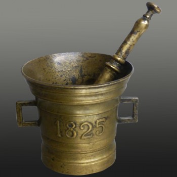 Apothecary mortar and pestle 1825 in bronze