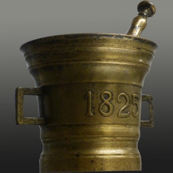 Apothekenmörser und    Stößel aus Bronze aus dem 19. Jahrhundert