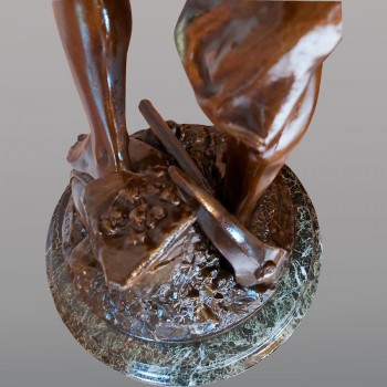 Gaudez' sculptuur van een gladiator, 19e eeuw, zink en marmer, gesigneerd