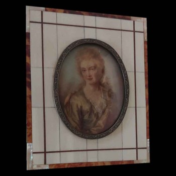 Antique miniature portrait lady mother of pearl frame convex glass 19th century