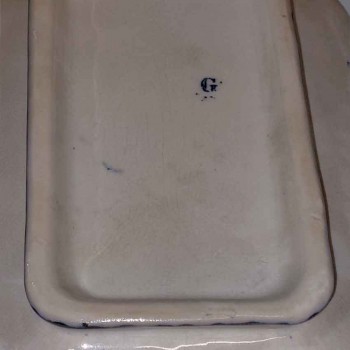 Gien Art Nouveau vegetable dish, earthenware with antique floral decoration, covered