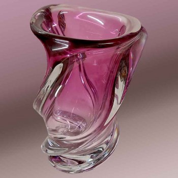 Elegante vintage Val Saint Lambert kristallen vaas uit de jaren zestig: een verfijnd vleugje geschiedenis en sprankeling