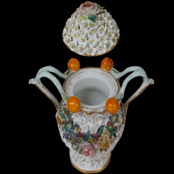 vase jacob petit boule de neige porcelaine paris fleurs relief xixe siecle