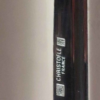 Christofle Malmaison rechthoekig, verzilverd metalen dienblad in een geschenkdoos.