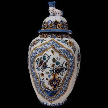 Ein Paar polychrome Ingwertöpfe aus Steingut aus dem 19.