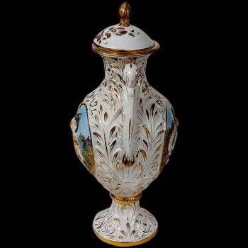 Jarrón de porcelana con tapa firmado Capodimonte Italia