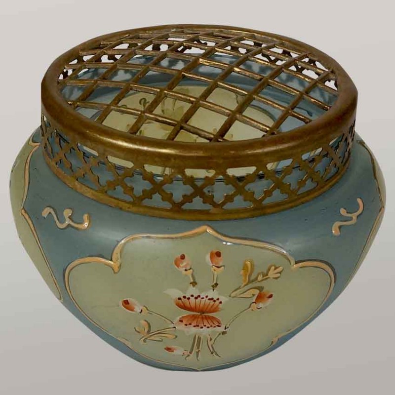 Florero Art Nouveau de cristal opalino, alrededor de 1900