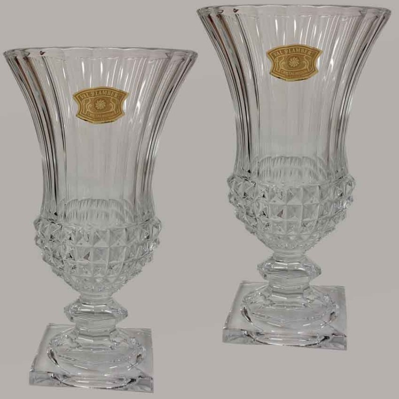Paire de vase en cristal incolore du Val Saint Lambert