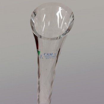 Vaso a bocciolo in cristallo italiano su base in argento