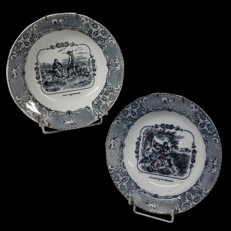Pair of Boch Karamis plates from the early 20th century