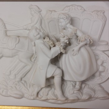Meissen biscuit bas-relief depicting a romantic scene