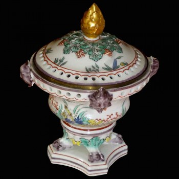 Porcellana Chantilly del XVIII secolo