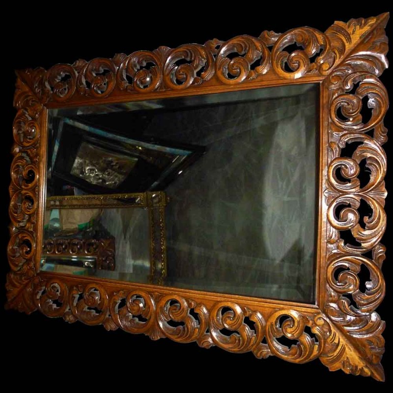 Barokke spiegel in    gesneden hout XIX eeuw