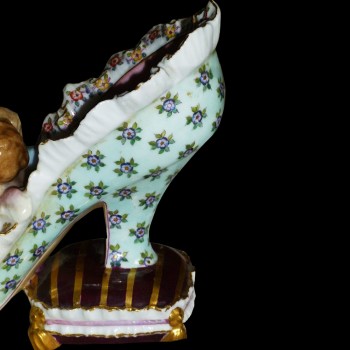 Porcelain Meissen polychrome and 18 th century gold