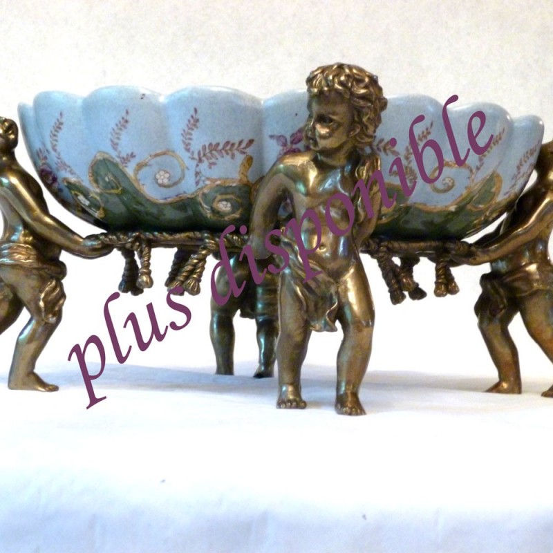 Bronce y mesa de centro antigua de porcelana siglo XVIII - basic-rara pieza de barro Bronce y mesa de centro antigua de porcelana siglo XVIII - basic-rara pieza de barro