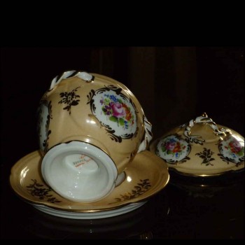 broth mug bouillon covered porcelain Paris