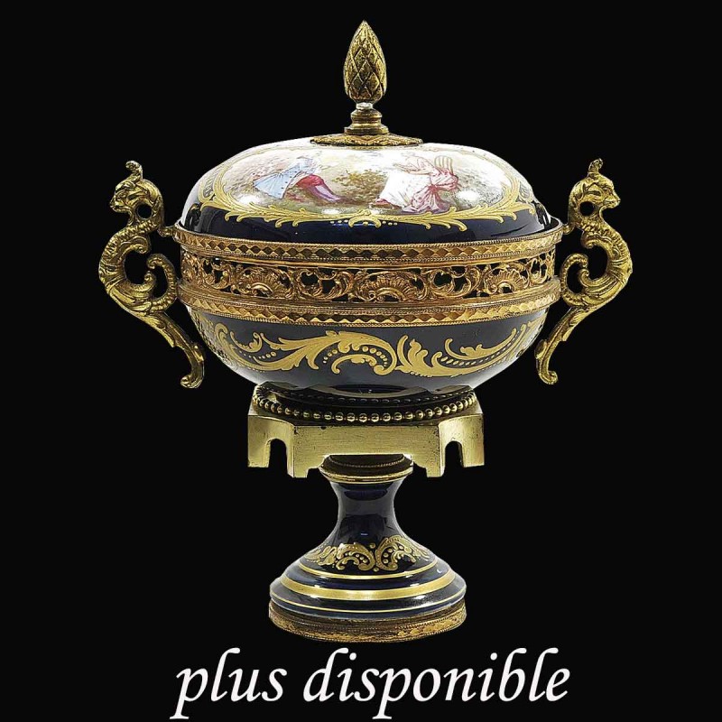 Porcelaine francaise de sevres 19 eme Porcelaine francaise de sevres 19 eme