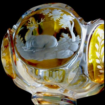 Coupe en cristal    de Bohême ambré XIX siècle