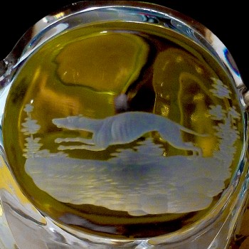 Coppa in cristallo di Boemia ambra del XIX secolo