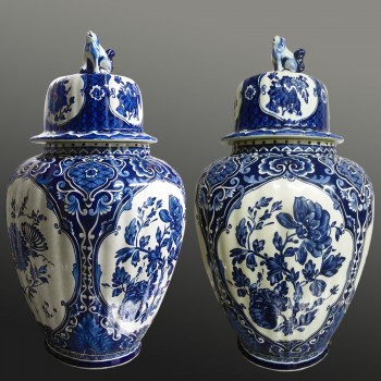 Coppia di vasi in terracotta Delft Boch 45 cm