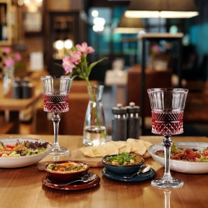 Copas y cuencos de cristal antiguos | Cristalería elegante y objetos de colección