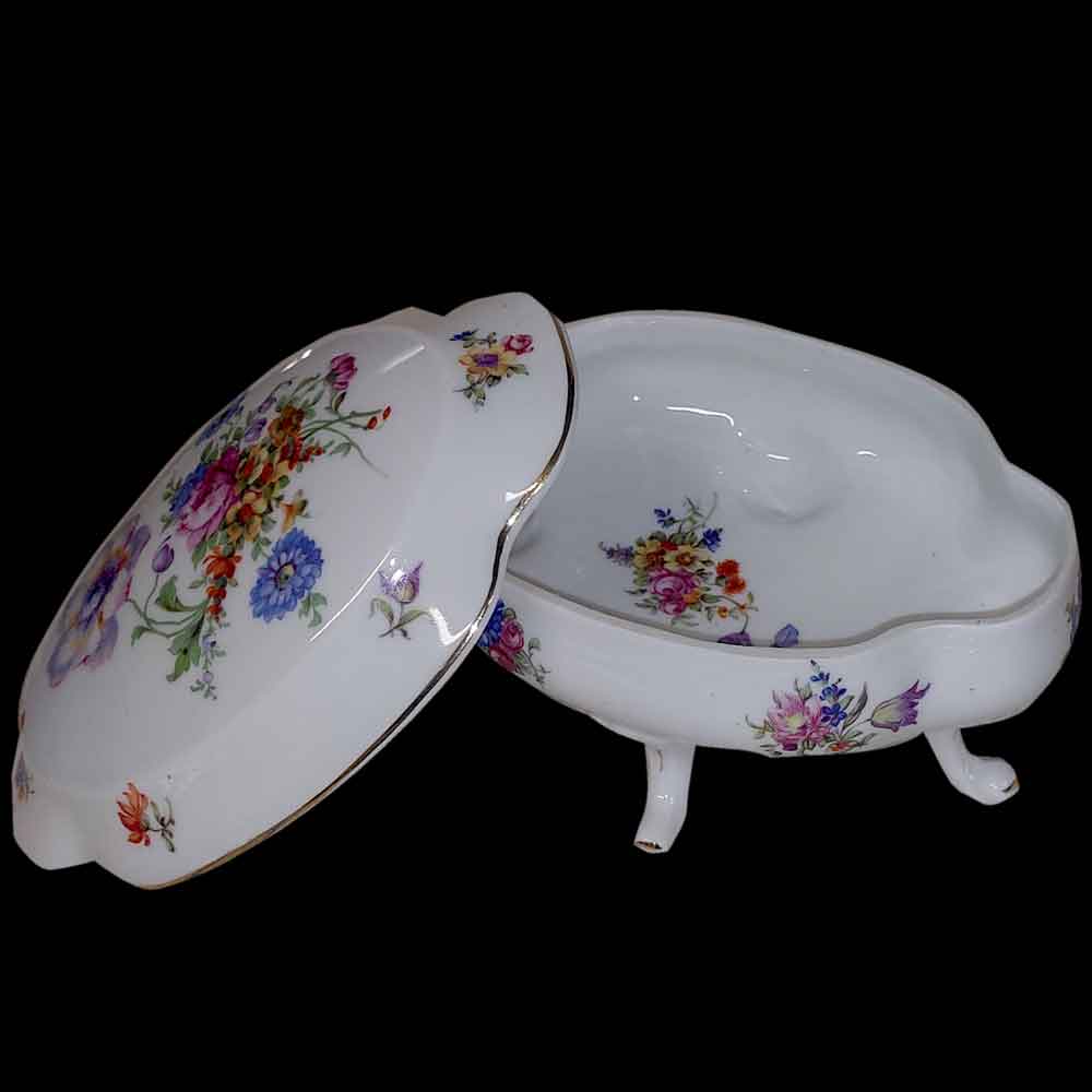 Bonbonnière en porcelaine Allemande circa 1920