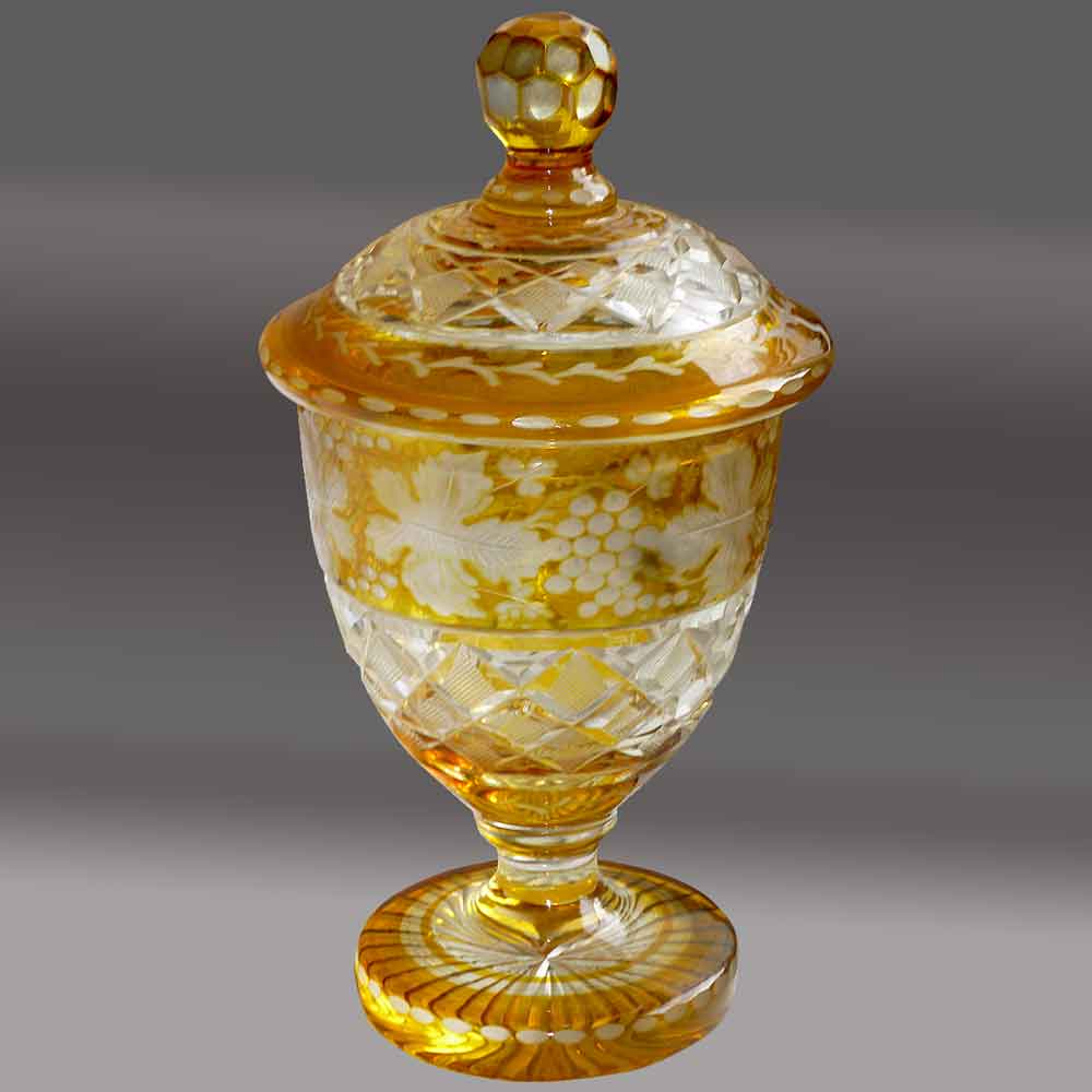 Pokal, Bohemian crystal candy box engraved with amber