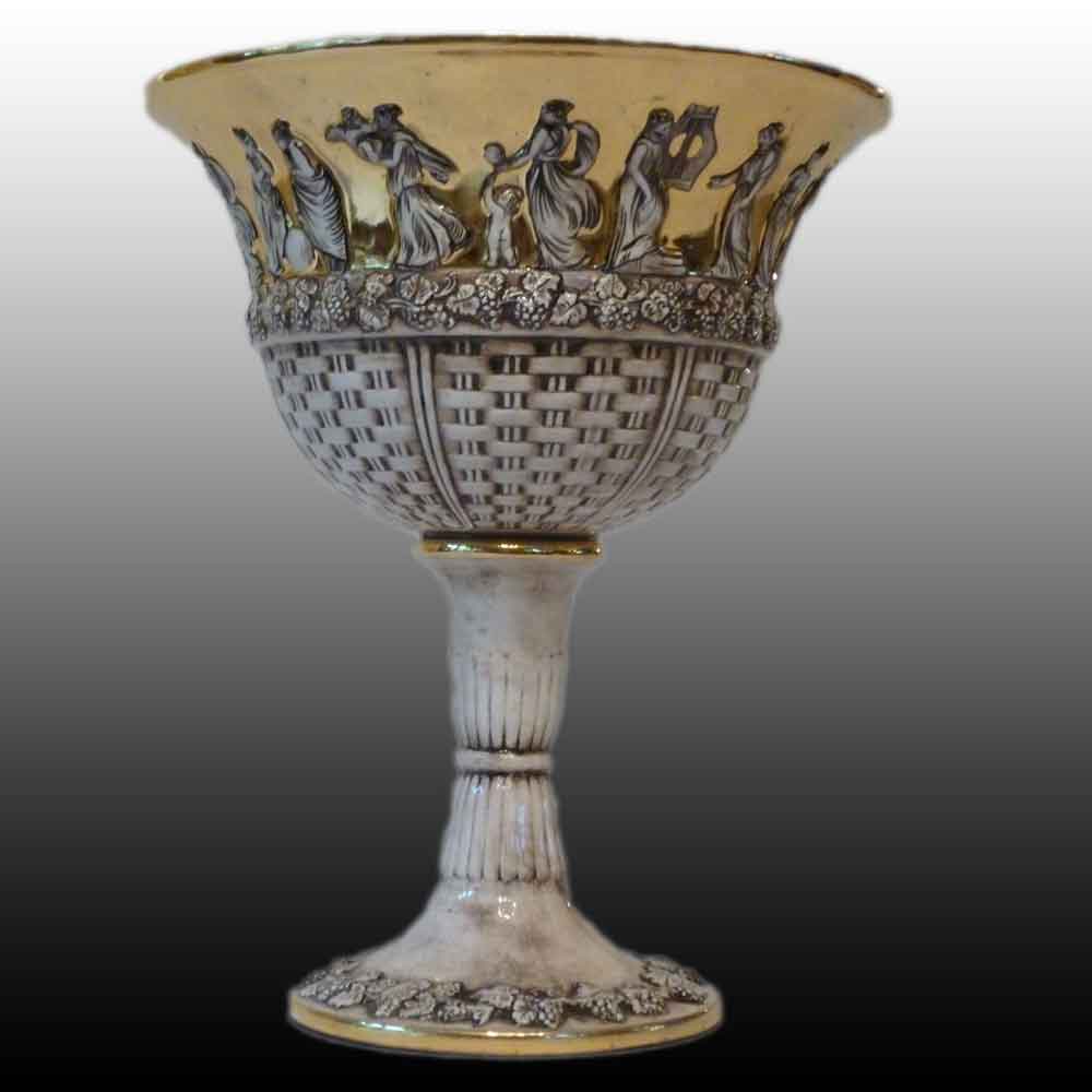 Coupe en porcelaine fine de capodimonte à décor de scène mythologique
