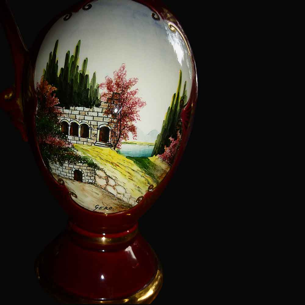 Vase cruche en porcelaine de Belgique