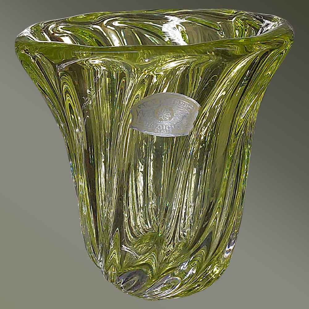 Vase en cristal vert du Val Saint Lambert vintage th. 1957