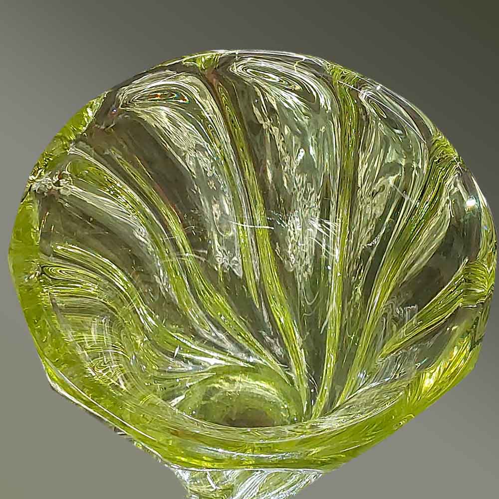 Jarrón de cristal verde de Val Saint Lambert vintage th. 1957