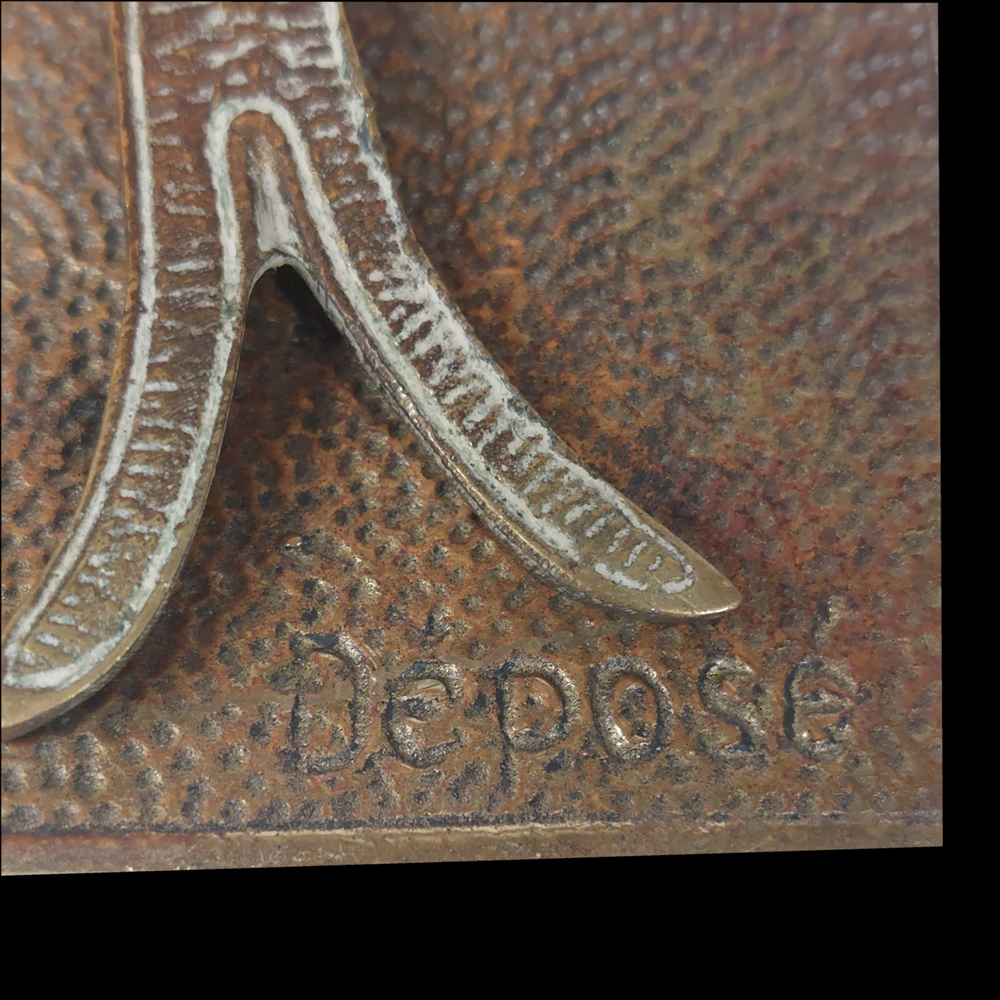 Bronzen gedenkplaat met een afbeelding van koning Albert I van België