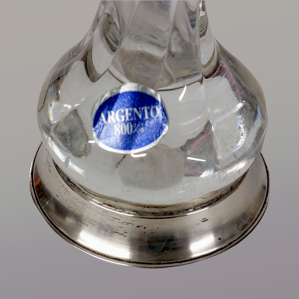 Vaso a bocciolo in cristallo italiano su base in argento