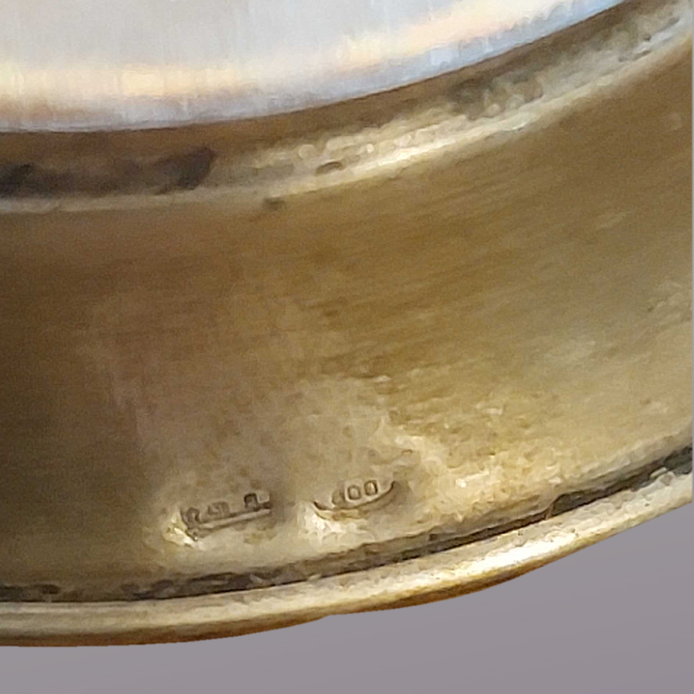 Vaso a bocciolo in cristallo italiano su base in argento