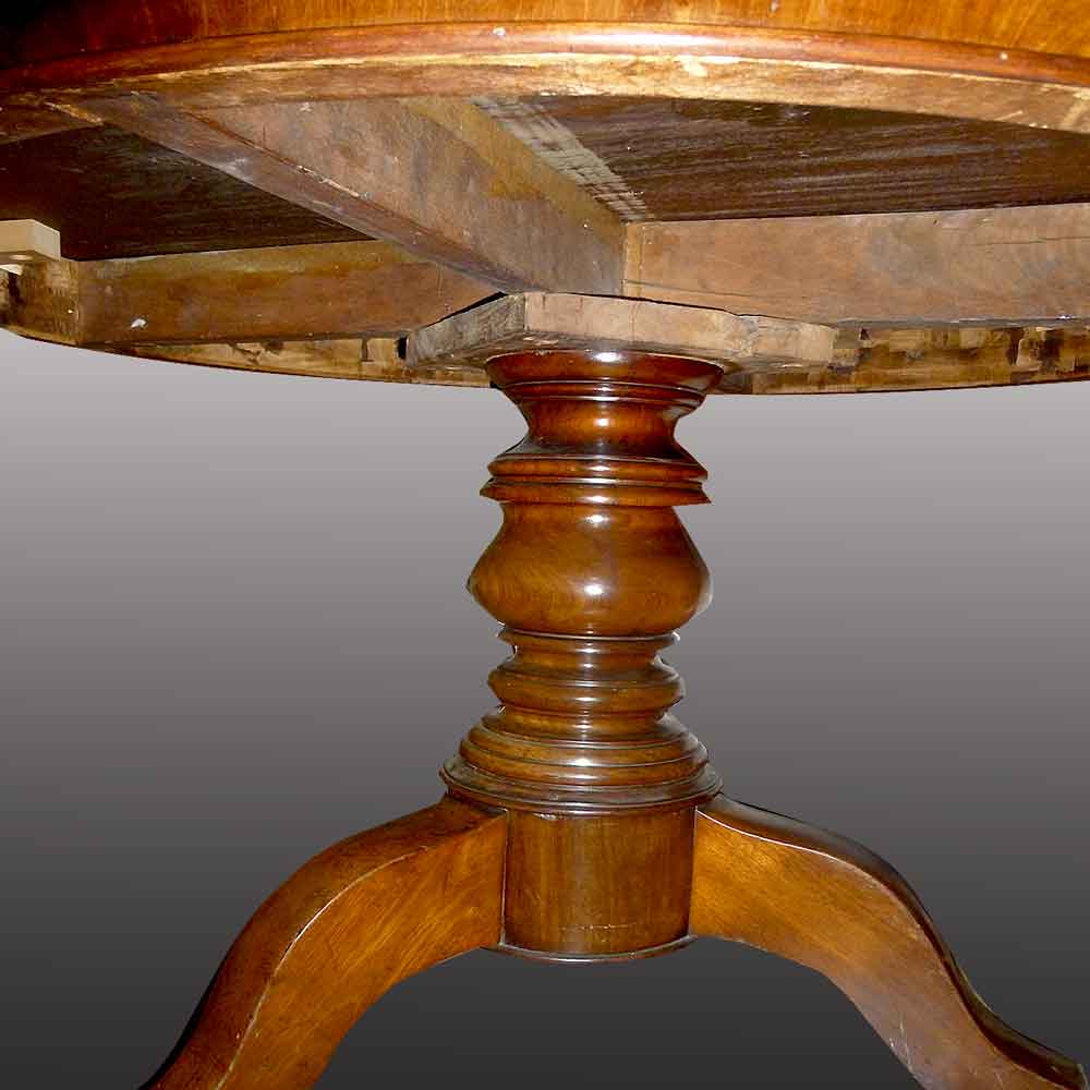 Louis Philippe pedestal table XIX century
